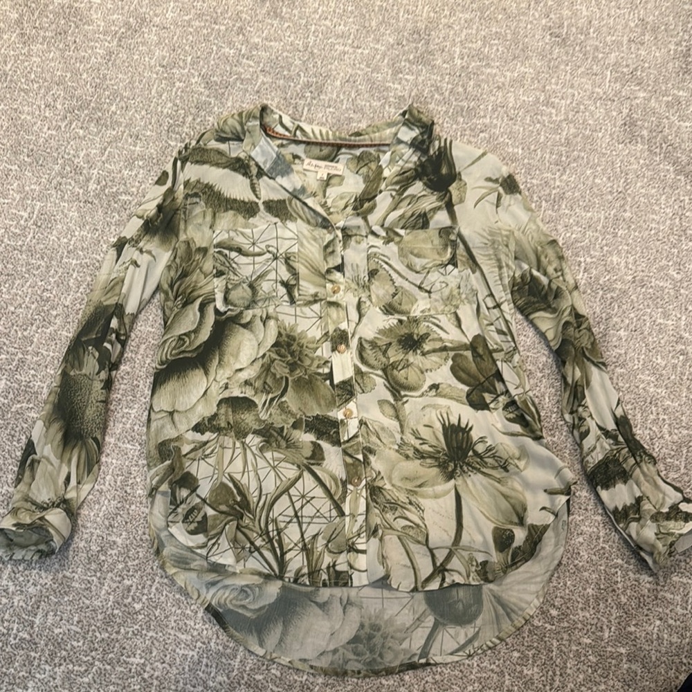 Pilcro Floral Button-Down Blouse in Sage and Olive